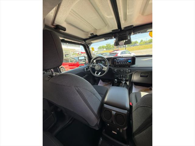 2025 Jeep Wrangler 4xe Sahara 4xe