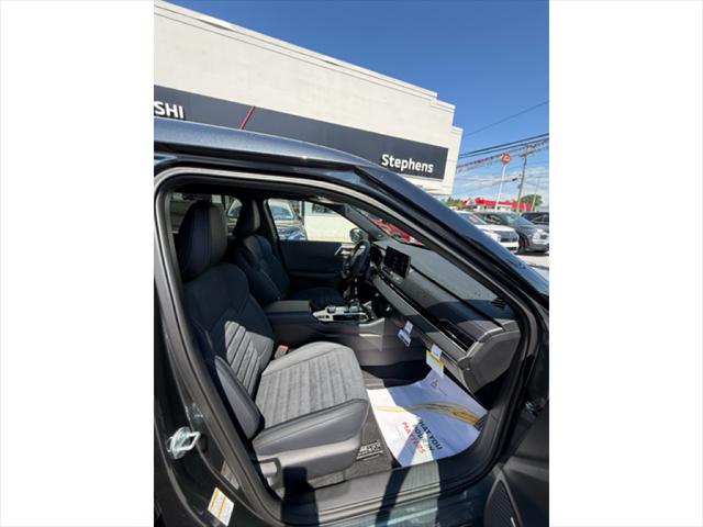 2026 Mitsubishi Outlander LE 1.5T S-AWC