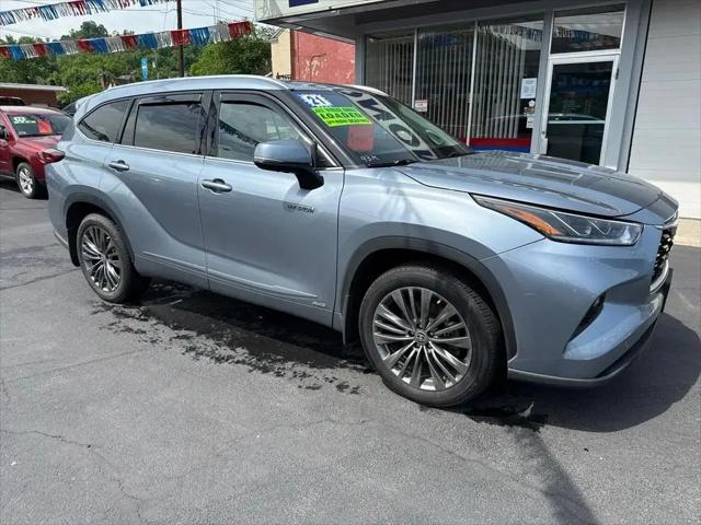 2021 Toyota Highlander Hybrid Limited for sale in Martins Ferry, OH