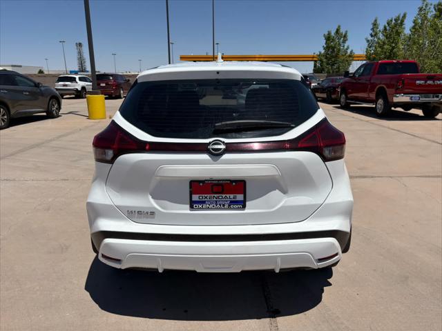 2024 Nissan Kicks S Xtronic CVT