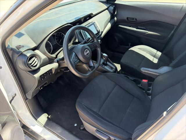 2024 Nissan Kicks S Xtronic CVT