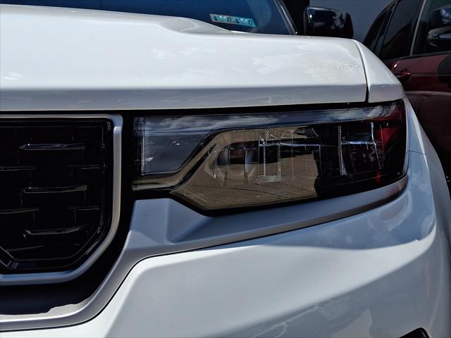 2026 Jeep Grand Cherokee Summit 4x4