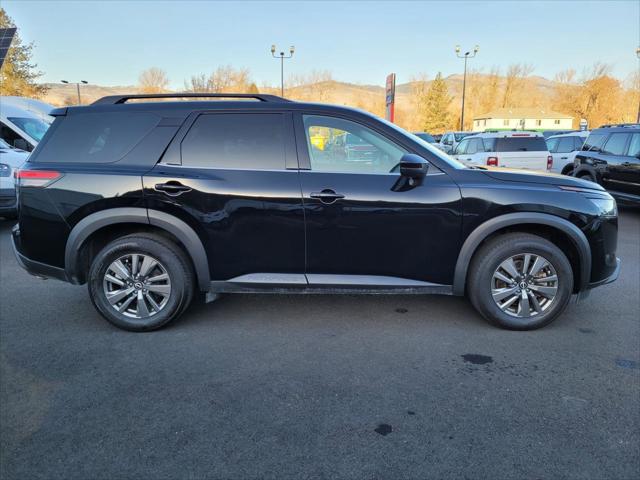 2024 Nissan Pathfinder SV 4WD