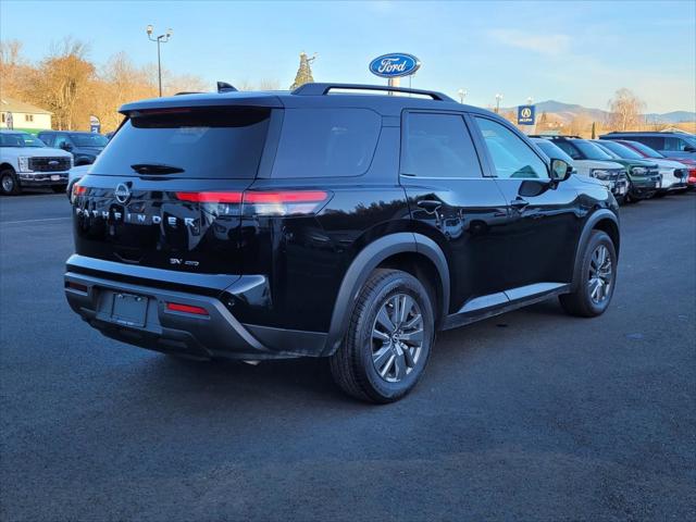 2024 Nissan Pathfinder SV 4WD