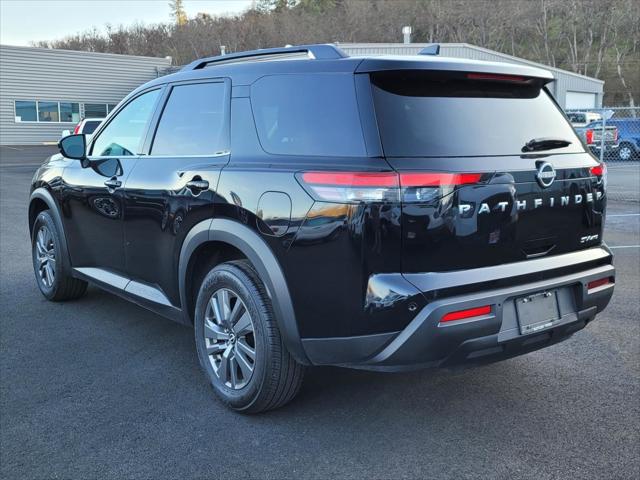2024 Nissan Pathfinder SV 4WD