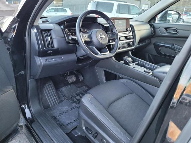 2024 Nissan Pathfinder SV 4WD