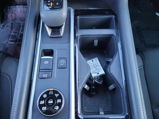 2024 Nissan Pathfinder SV 4WD