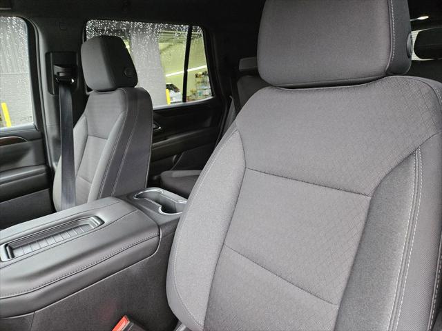 2024 GMC Yukon SLE