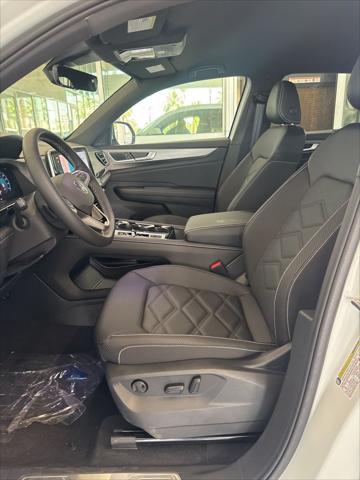 2026 Volkswagen Atlas Cross Sport SE with Technology