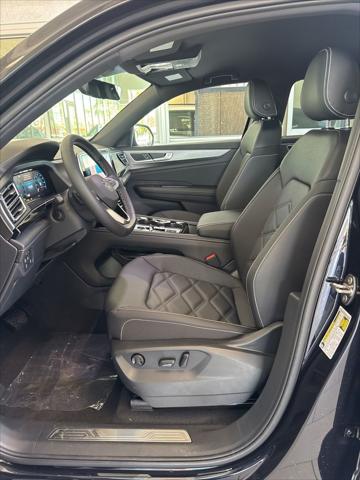 2026 Volkswagen Atlas Cross Sport SE with Technology