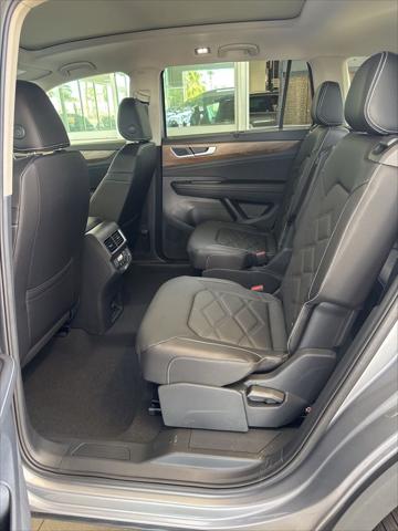 2026 Volkswagen Atlas SE with Technology