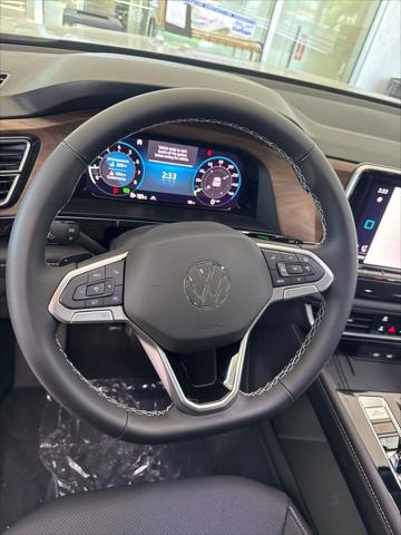 2026 Volkswagen Atlas SE with Technology