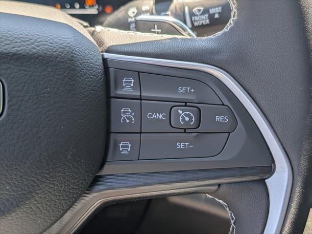 2026 Jeep Grand Cherokee Laredo 4x4