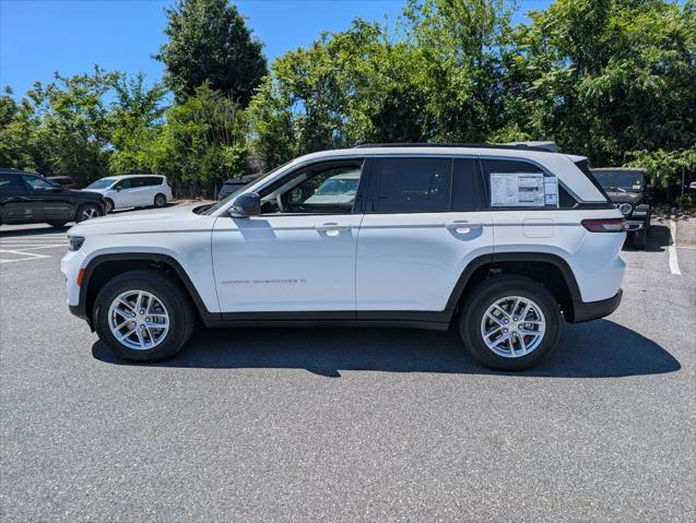 2026 Jeep Grand Cherokee Laredo 4x4