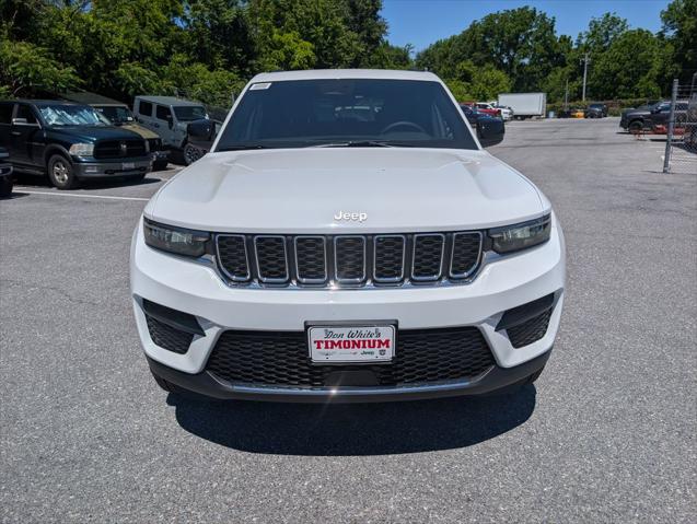 2026 Jeep Grand Cherokee Laredo 4x4