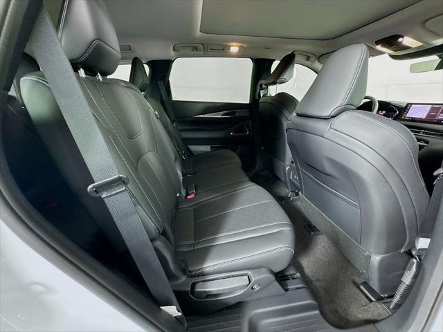 2027 INFINITI QX60 LUXE