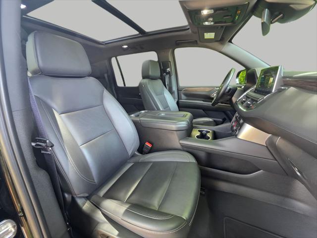 2024 Chevrolet Suburban 4WD LT