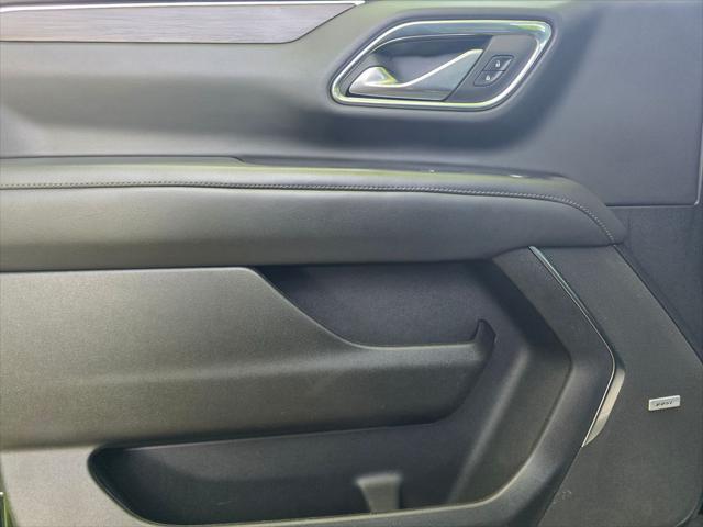 2024 Chevrolet Suburban 4WD LT