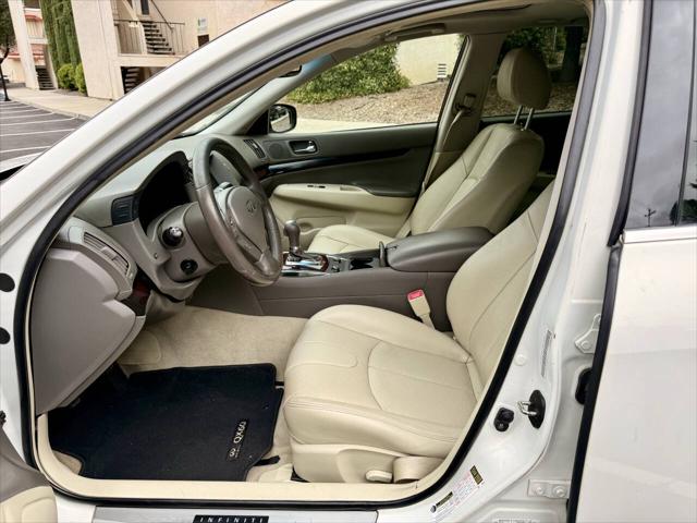 2012 INFINITI G37 Journey