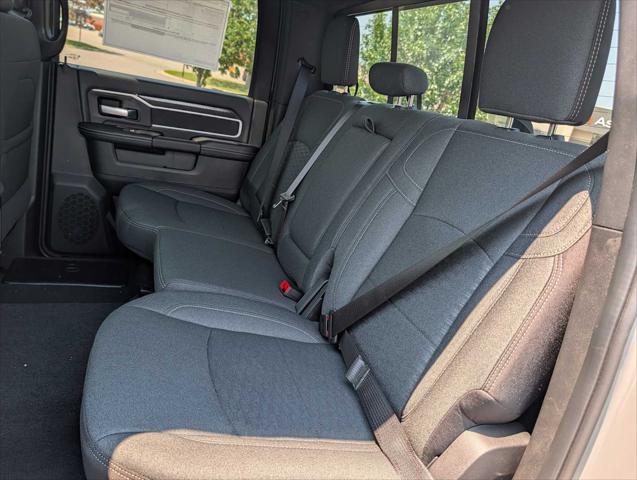 2026 Ram 3500 Big Horn Crew Cab 4x4 64 Box