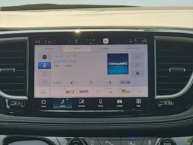 2027 Chrysler Pacifica Select