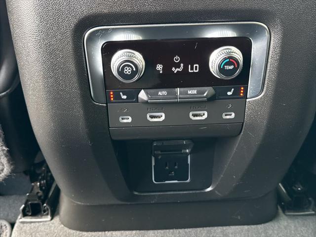 2024 GMC Yukon 4WD Denali Ultimate