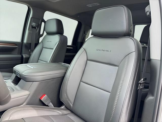 2026 GMC Sierra 2500HD Crew Cab, Standard Bed, Denali, 4WD