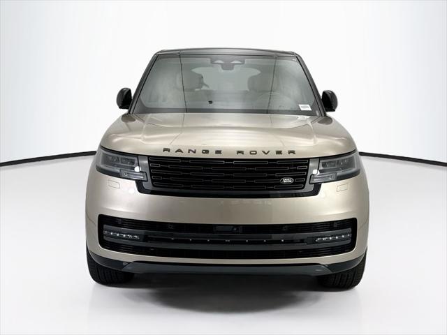 2026 Land Rover Range Rover P530 SE 7 Seat