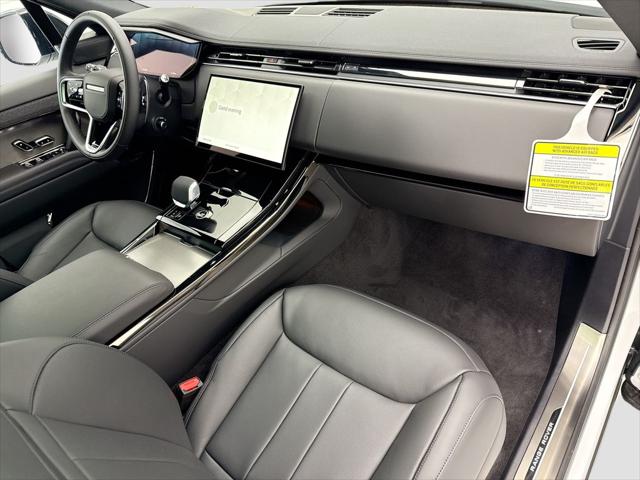2026 Land Rover Range Rover Sport P360 SE