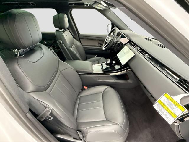 2026 Land Rover Range Rover Sport P360 SE