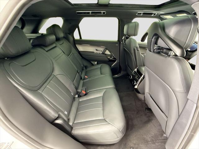 2026 Land Rover Range Rover Sport P360 SE
