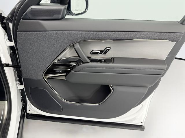 2026 Land Rover Range Rover Sport P360 SE