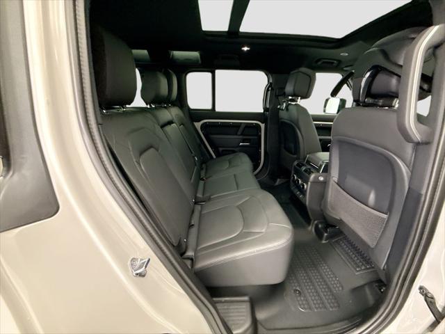 2026 Land Rover Defender P400 X-Dynamic SE