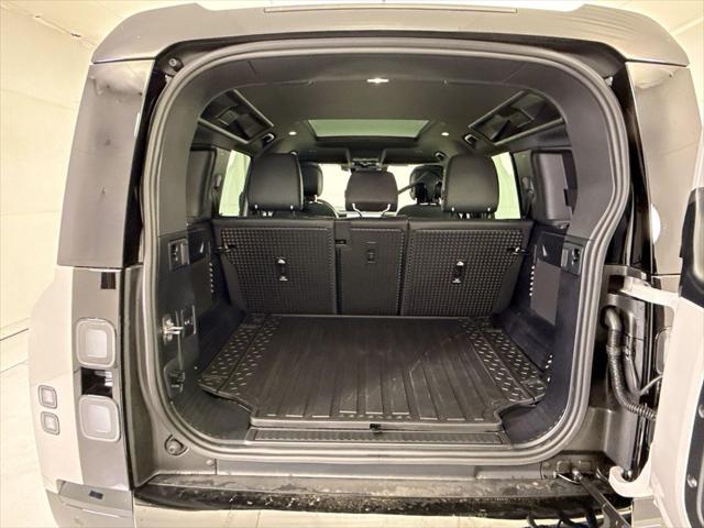 2026 Land Rover Defender P400 X-Dynamic SE