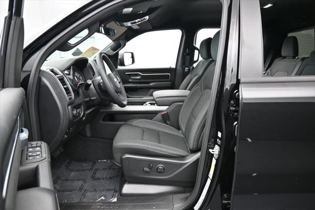 2025 Ram 1500 Big Horn Crew Cab 4x4 5'7" Box