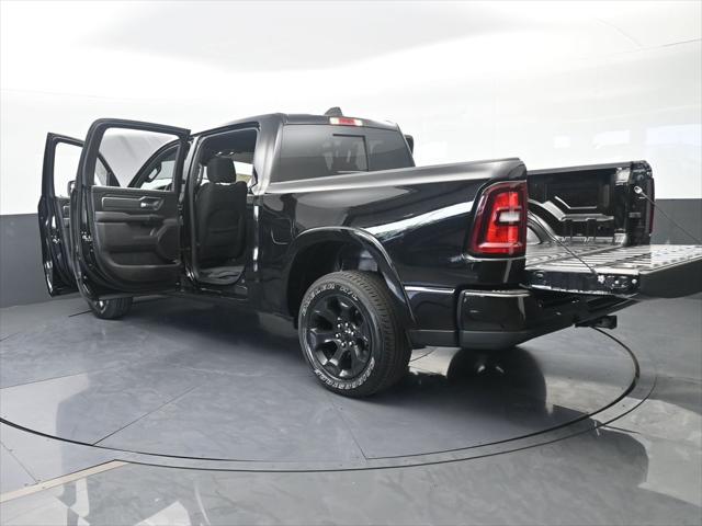 2025 Ram 1500 Big Horn Crew Cab 4x4 5'7" Box