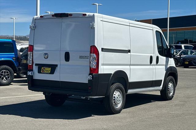 2026 Ram ProMaster Cargo Van Tradesman Low Roof 118 WB w/Pass Seat