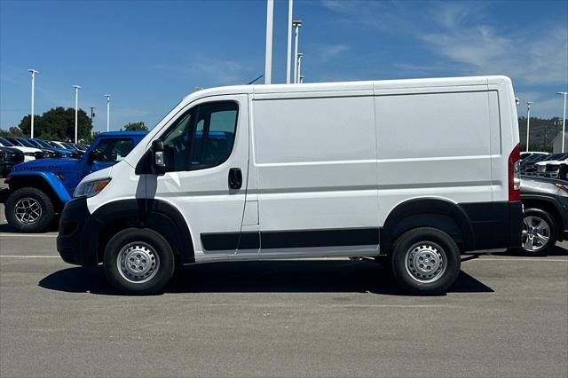 2026 Ram ProMaster Cargo Van Tradesman Low Roof 118 WB w/Pass Seat