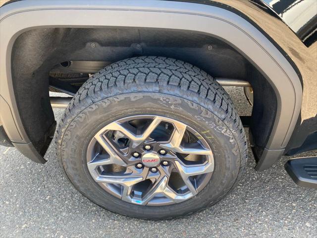 2026 GMC Sierra 1500 Crew Cab, Short Bed, SLT, 4WD