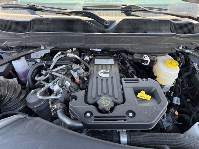 2026 Ram 2500 Black Express Crew Cab 4x4 64 Box