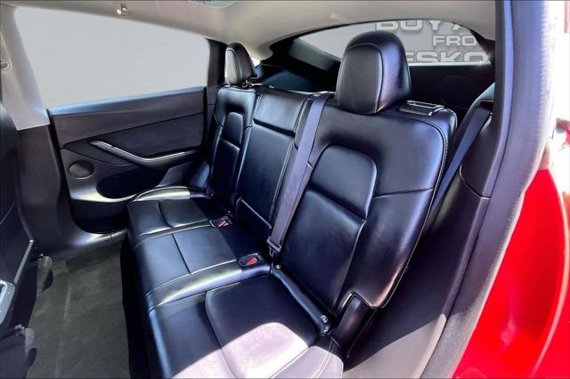 2022 Tesla Model Y Long Range Dual Motor All-Wheel Drive
