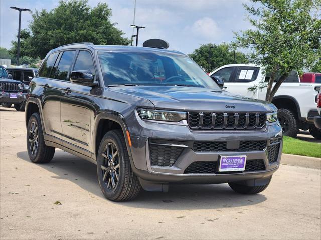 2026 Jeep Grand Cherokee Altitude 4x2