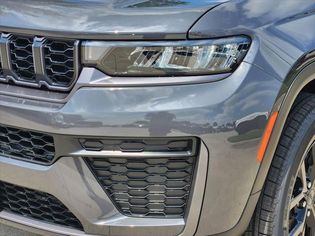 2026 Jeep Grand Cherokee Altitude 4x2