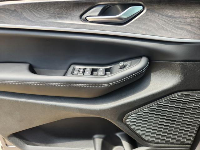 2026 Jeep Grand Cherokee Altitude 4x2
