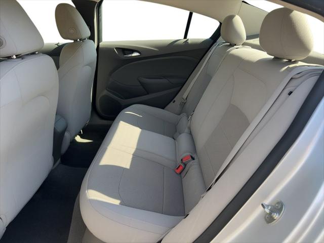 2017 Chevrolet Cruze LS Auto
