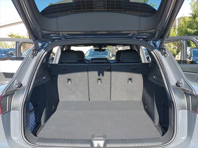 2027 Audi Q6 e-tron Premium quattro