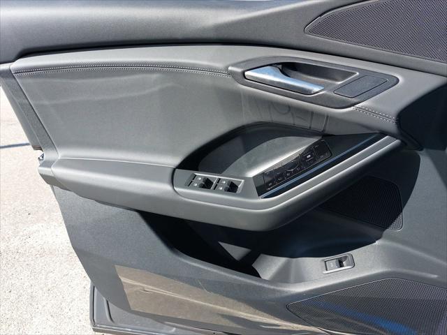 2027 Audi Q6 e-tron Premium quattro