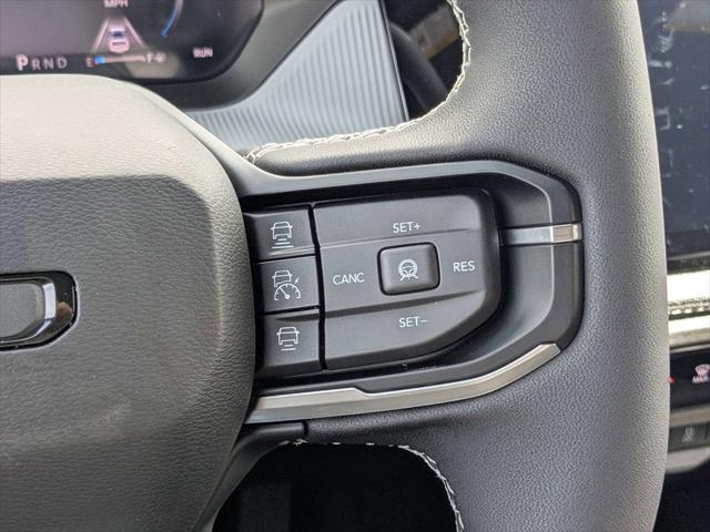 2026 Jeep Cherokee Laredo 4x4