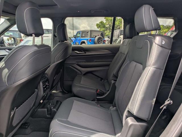 2026 Jeep Grand Cherokee L Altitude 4x2