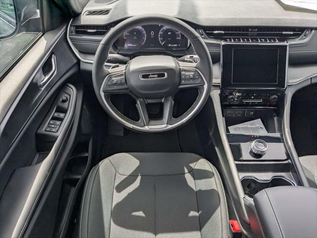 2026 Jeep Grand Cherokee L Altitude 4x2
